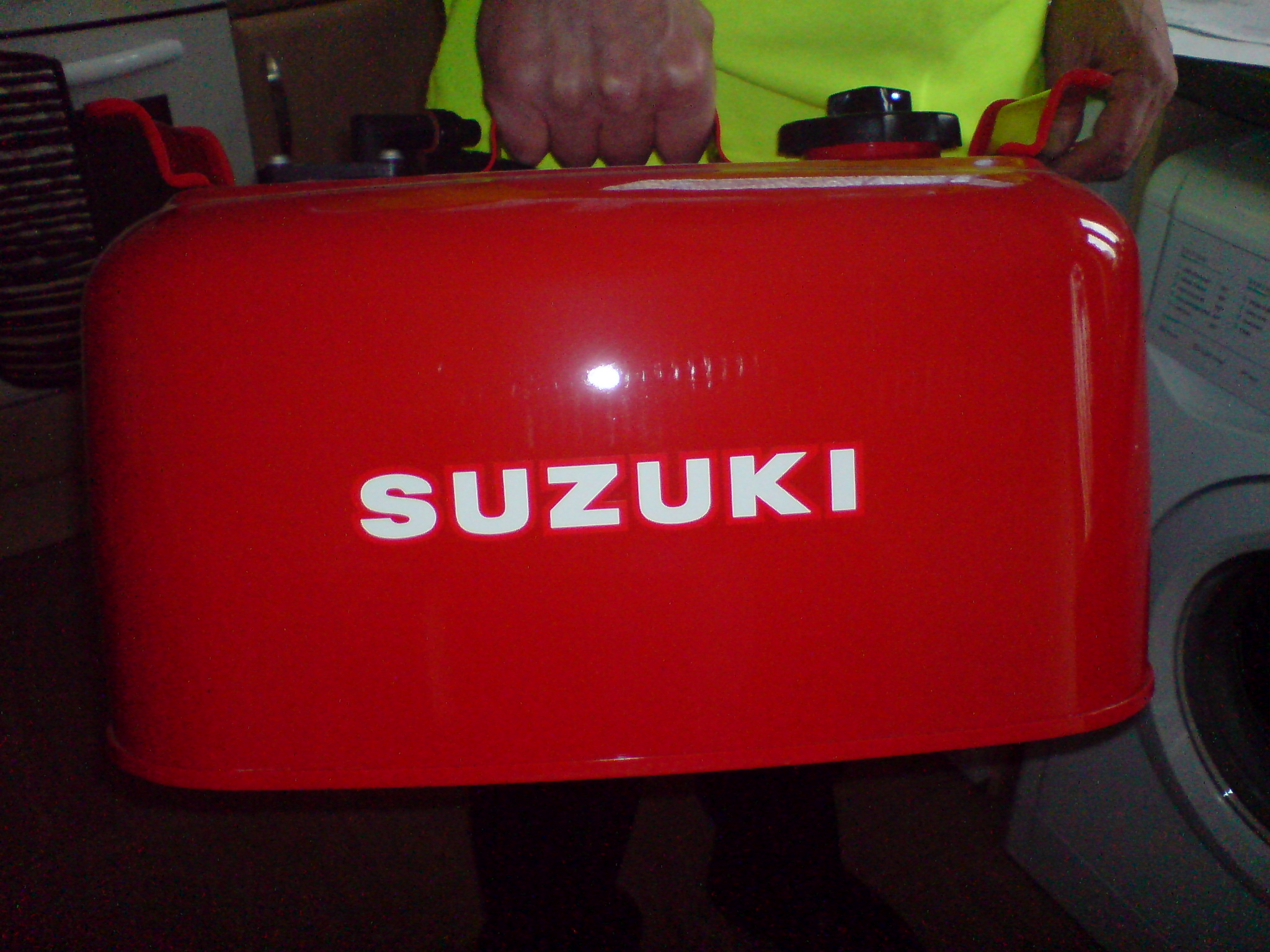 Fuel tank 001.JPG